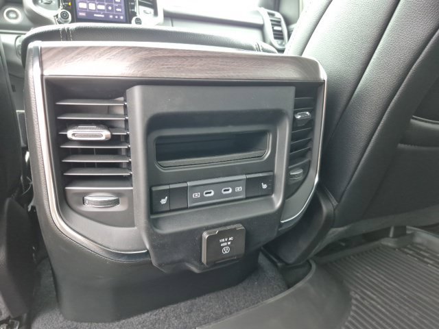 New 2026 RAM 1500 Laramie AWD/4WD image 17