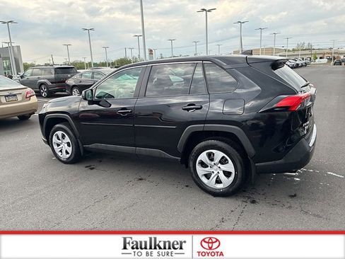 Used 2025 Toyota RAV4 LE AWD/4WD image 10