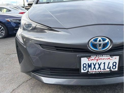 Used 2016 Toyota Prius Two FWD image 25