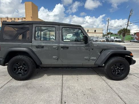 Used 2020 Jeep Wrangler Unlimited Sport image 15