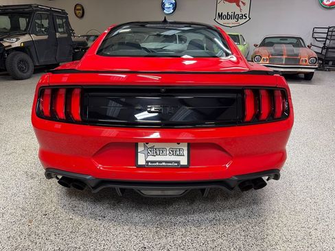 Used 2022 Ford Mustang GT Premium w/ Black Accent Package RWD image 6