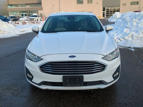 Used 2020 Ford Fusion SE w/ Equipment Group 151A image 3