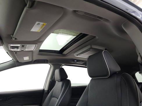 Used 2024 Honda Odyssey Elite image 19