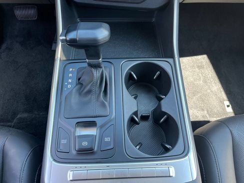 Used 2026 Kia Carnival FWD image 44