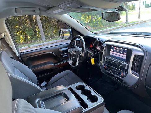 Used 2015 GMC Sierra 1500 SLE w/ SLE Value Package image 21