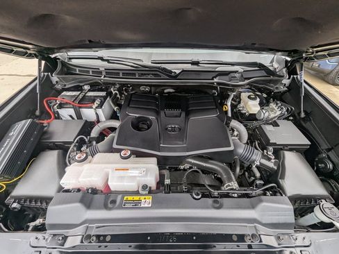 Used 2024 Toyota Tundra SR5 w/ TRD Off-Road Package image 19