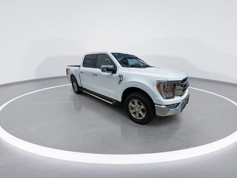 Used 2023 Ford F150 Lariat AWD/4WD image 2