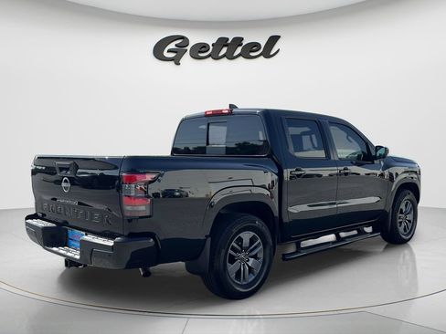 Used 2025 Nissan Frontier SV w/ SV Convenience Package RWD image 5
