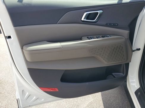 New 2026 Kia Carnival SX FWD image 8