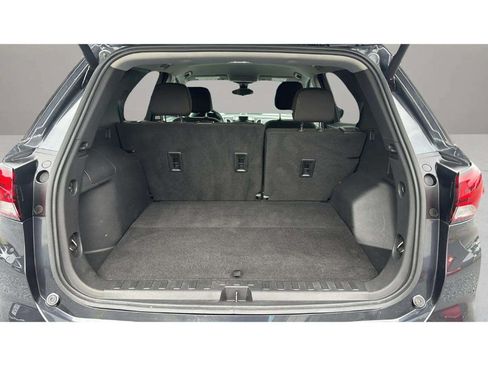 Used 2023 Chevrolet Equinox LT AWD/4WD image 9