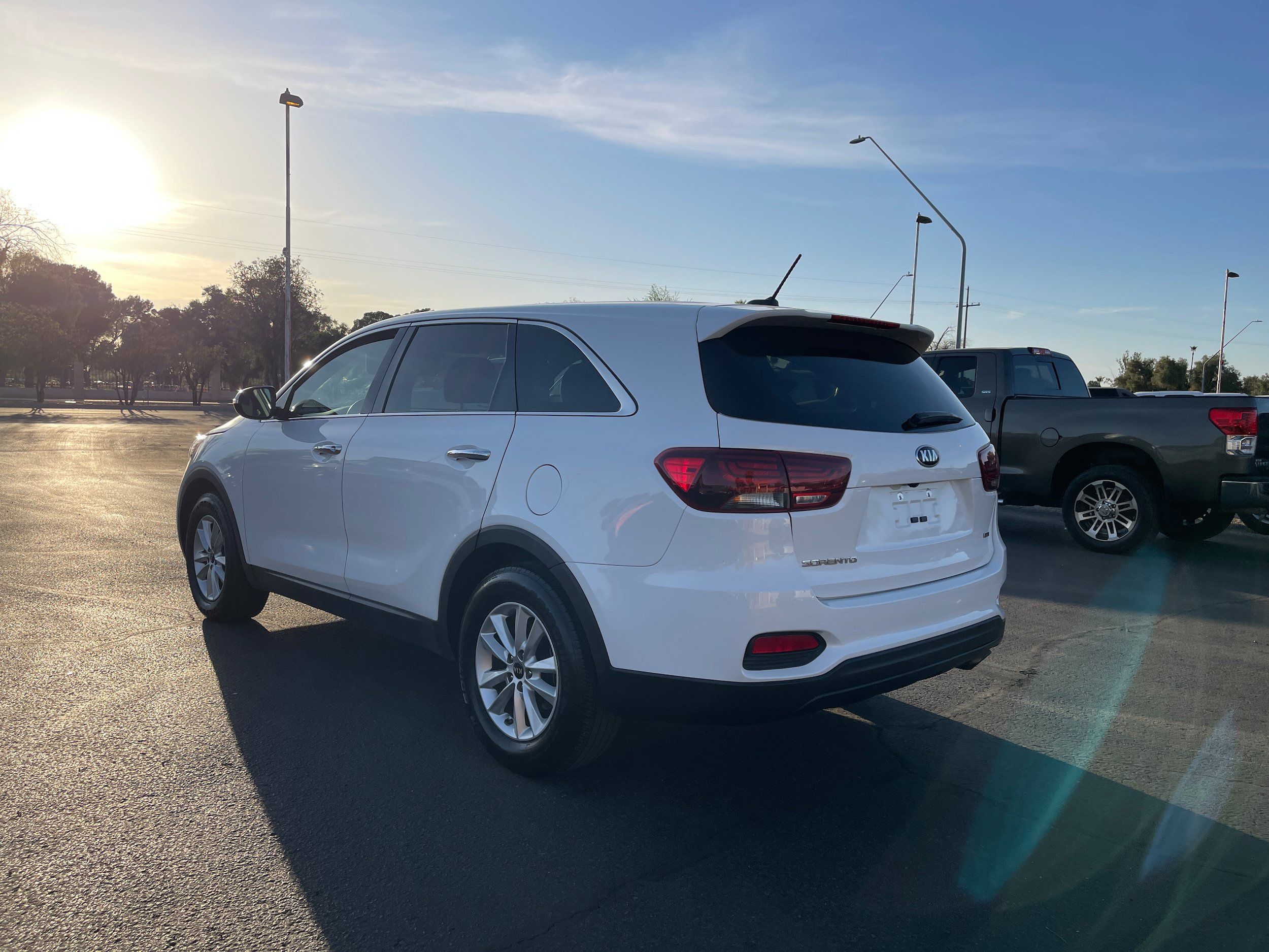 Used 2019 Kia Sorento FWD image 3