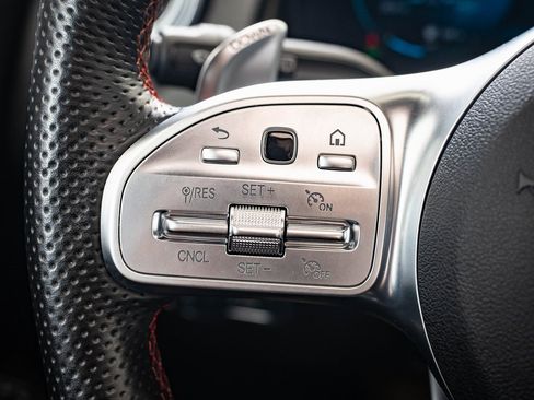 Certified 2022 Mercedes-Benz GLB 35 AMG 4MATIC image 25