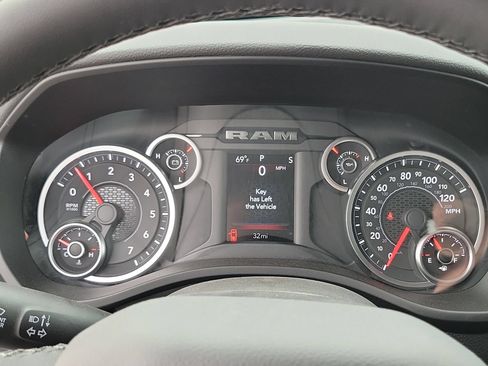 New 2026 RAM 1500 Big Horn AWD/4WD image 7