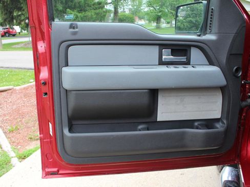 Used 2014 Ford F150 XLT w/ Equipment Group 302A Luxury AWD/4WD image 12