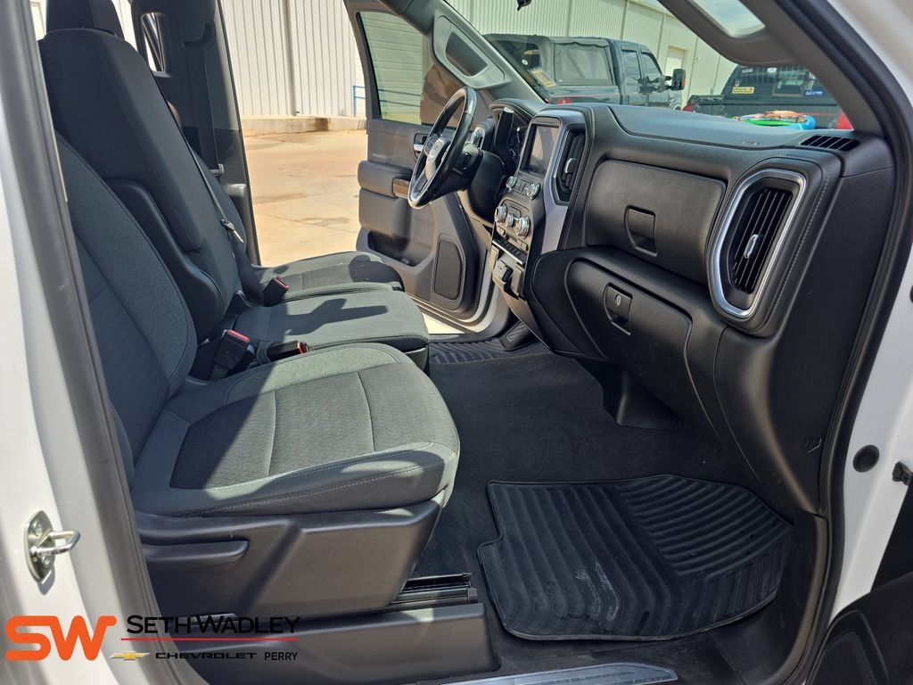 Used 2022 GMC Sierra 1500 SLE AWD/4WD image 10