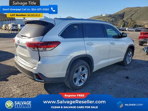 Used 2017 Toyota Highlander Limited FWD image 4