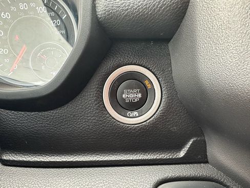 Used 2025 RAM 1500 Laramie image 18