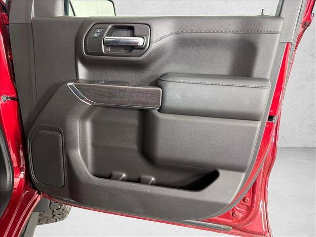 Used 2019 Chevrolet Silverado 1500 LTZ w/ LTZ Convenience Package AWD/4WD image 14
