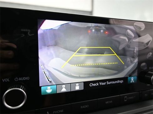 New 2025 Honda Accord SE image 16