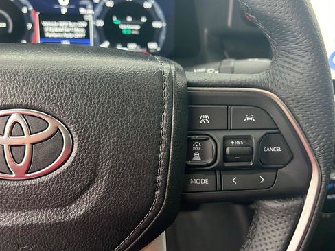 Certified 2025 Toyota Tacoma TRD Sport image 22