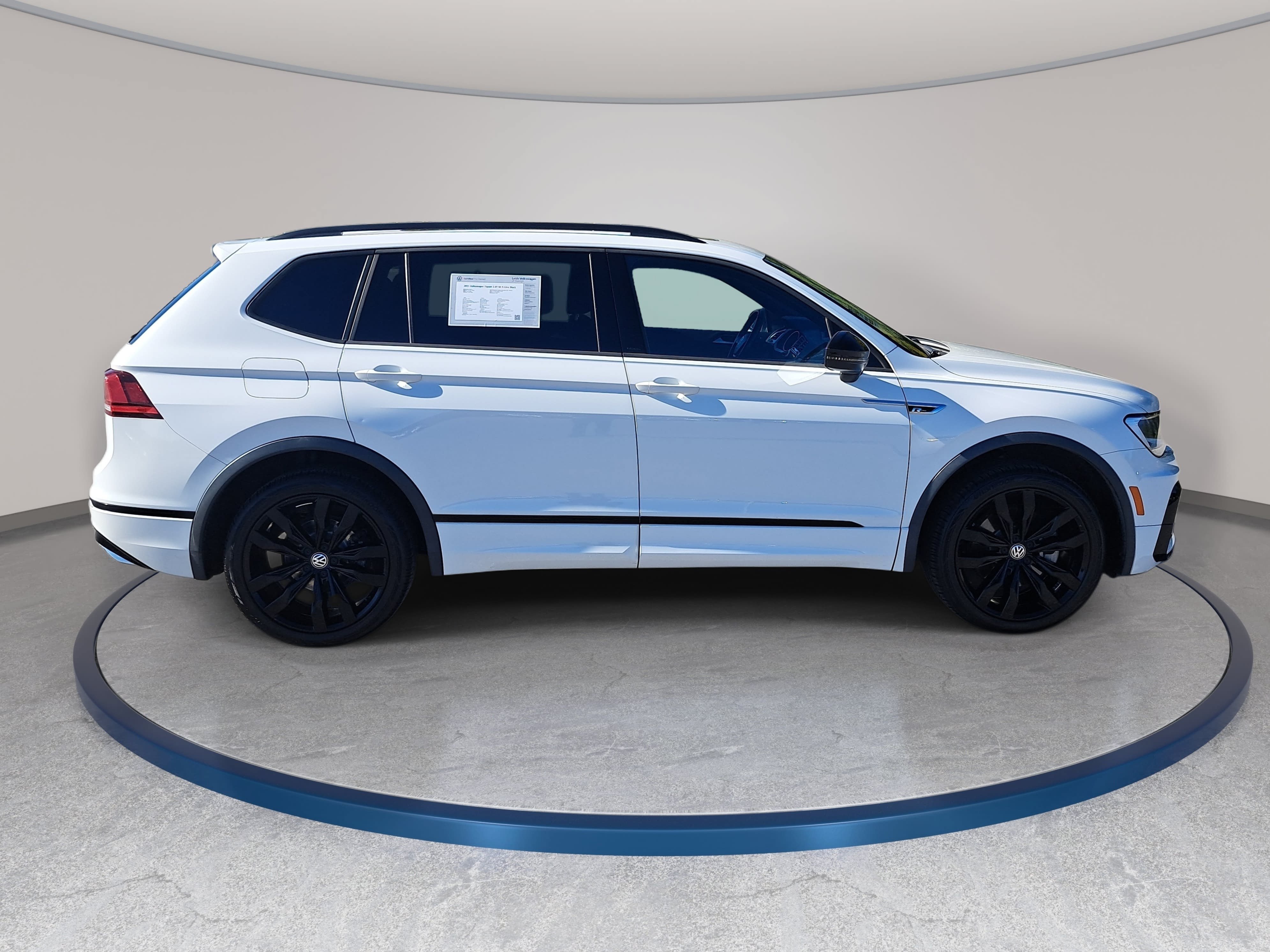Certified 2021 Volkswagen Tiguan SE R-Line AWD/4WD image 4