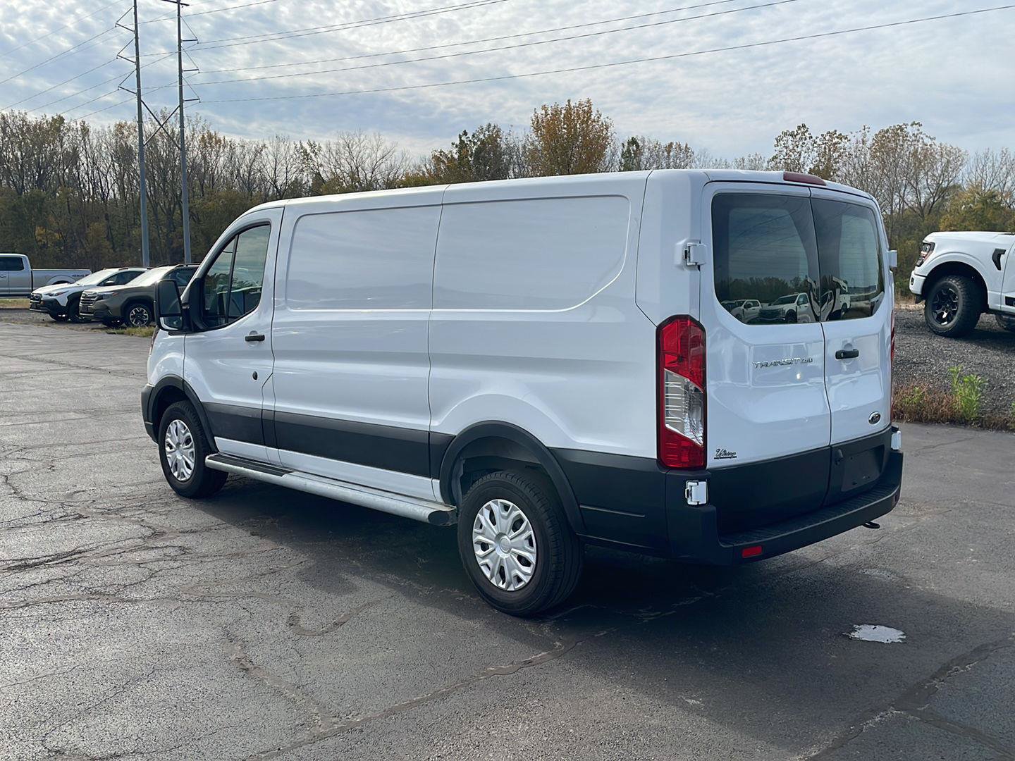 Used 2025 Ford Transit 250 Low Roof w/ Exterior Upgrade Package RWD image 3