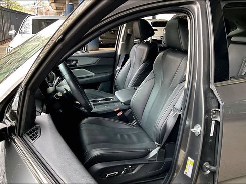 Used 2025 Acura MDX FWD w/ Technology Package image 7