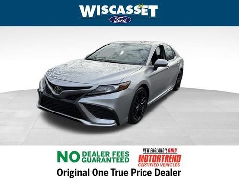 Used 2023 Toyota Camry XSE image 11