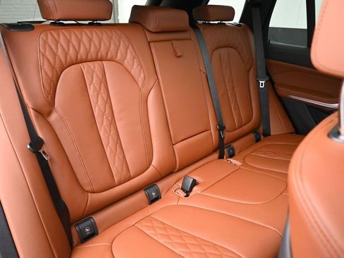 New 2026 BMW X5 xDrive40i w/ M Sport Package AWD/4WD image 32
