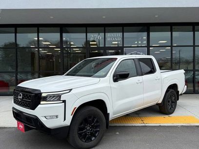 Used 2023 Nissan Frontier SV w/ Midnight Edition Package