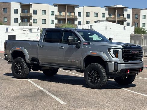 Used 2024 GMC Sierra 3500 AT4 w/ AT4 Premium Plus Package AWD/4WD image 3