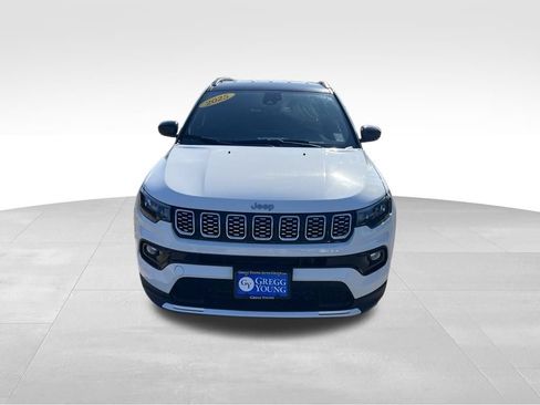 Used 2025 Jeep Compass Limited AWD/4WD image 10