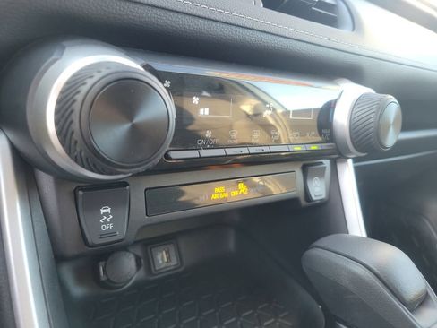 Used 2024 Toyota RAV4 LE image 20