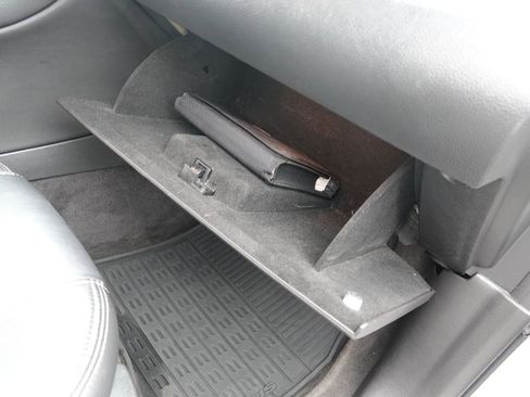 Used 2017 Ford Taurus SEL w/ Equipment Group 201A image 33