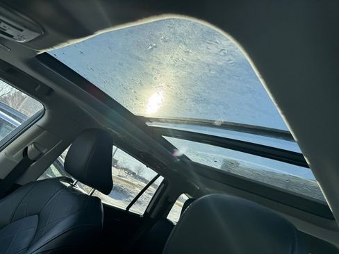 Used 2023 Toyota Highlander Platinum image 6