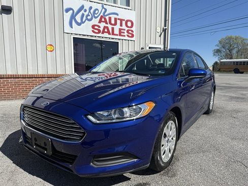 Used 2014 Ford Fusion S image 2