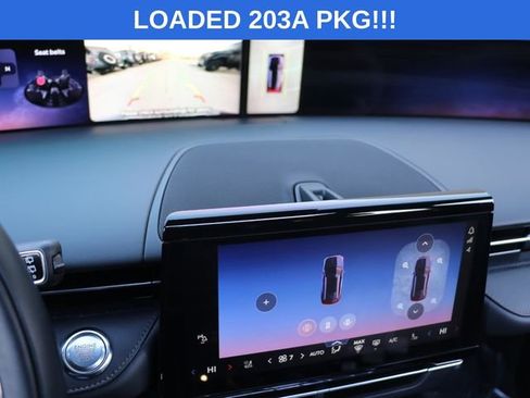 Used 2024 Lincoln Nautilus Reserve w/ Equipment Group 203A AWD/4WD image 24