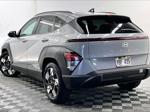 Used 2025 Hyundai Kona SEL FWD image 10