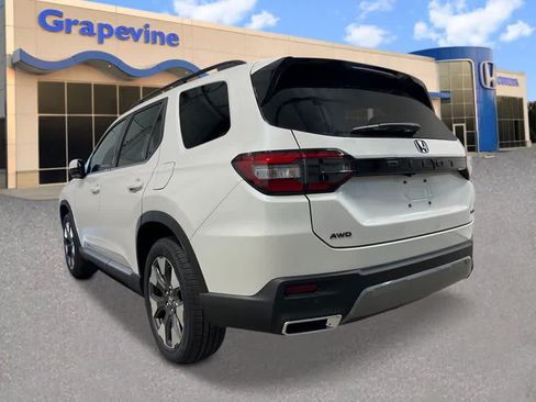 New 2026 Honda Pilot Elite image 3