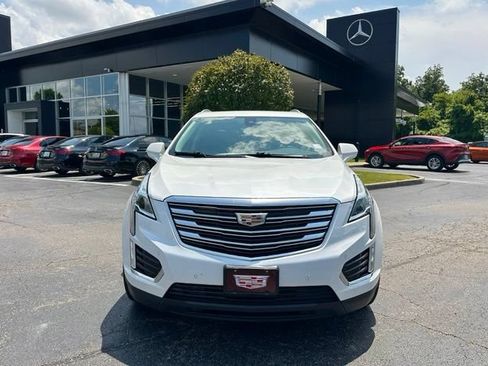 Used 2017 Cadillac XT5 Premium Luxury AWD/4WD image 3