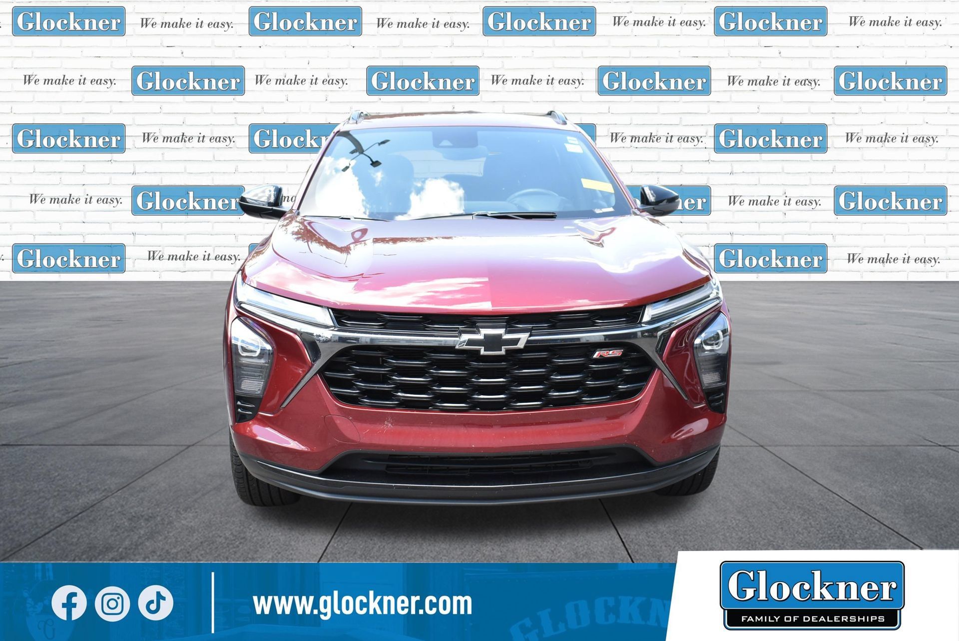 Used 2024 Chevrolet Trax RS w/ Driver Confidence Package FWD image 2