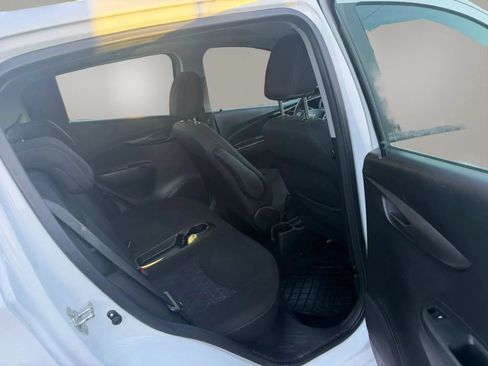 Used 2021 Chevrolet Spark LT FWD image 27