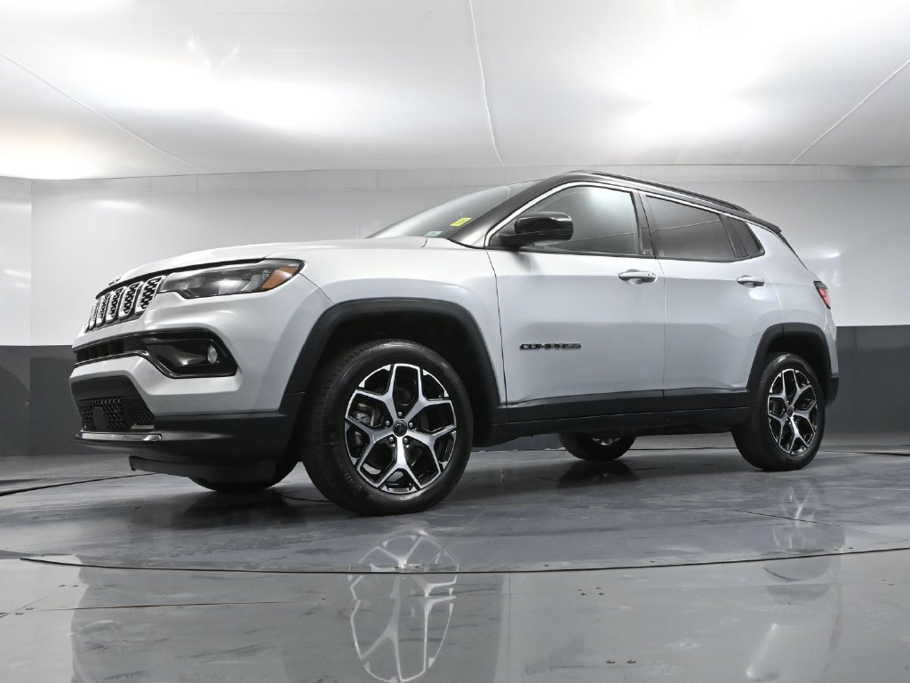Used 2025 Jeep Compass Limited AWD/4WD image 45