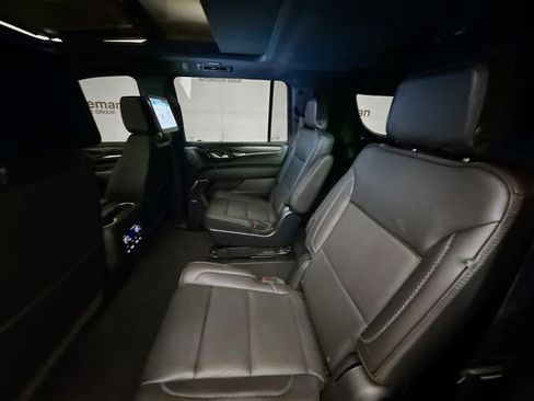 Used 2023 GMC Yukon XL Denali w/ Denali Reserve Package image 26