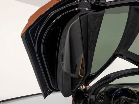 Used 2019 McLaren 720S RWD image 10
