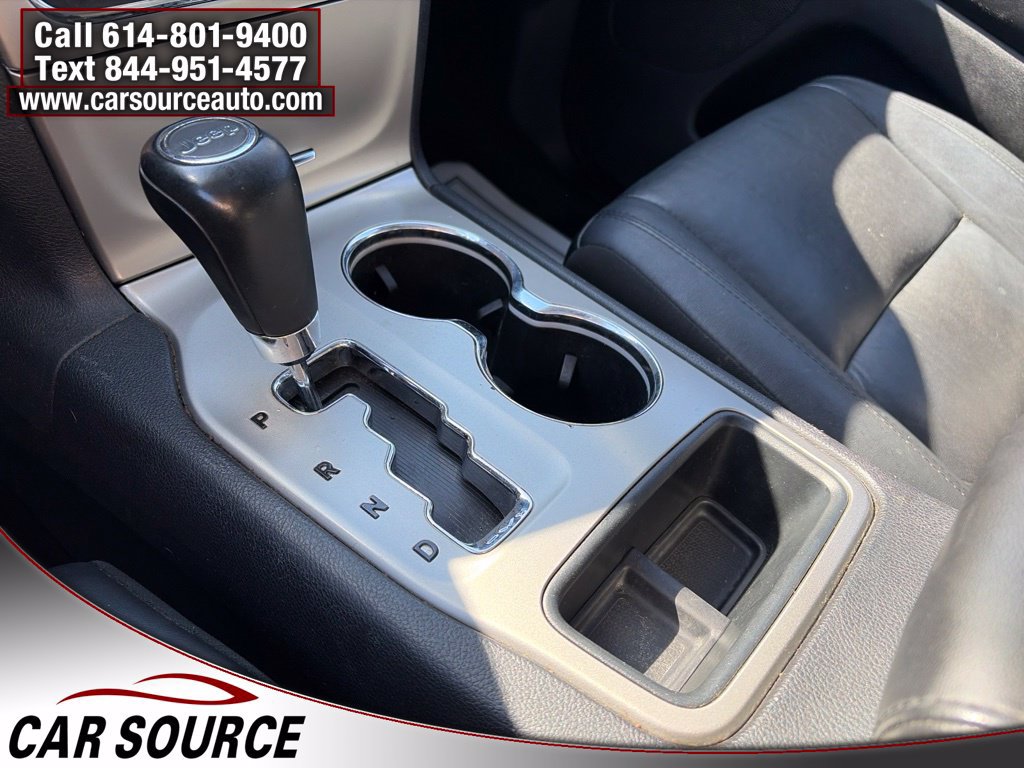 Used 2013 Jeep Grand Cherokee Laredo AWD/4WD image 23
