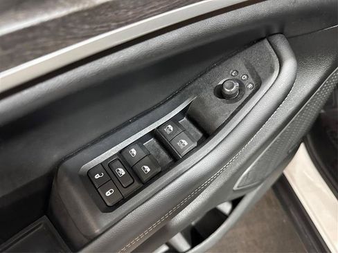 Used 2023 Jeep Grand Cherokee 4WD 4xe image 35