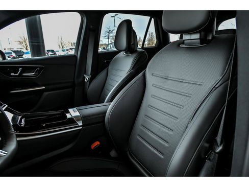 New 2026 Mercedes-Benz GLC 300 4MATIC image 7