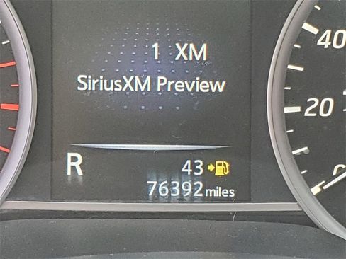 Used 2018 Nissan Sentra SV image 33