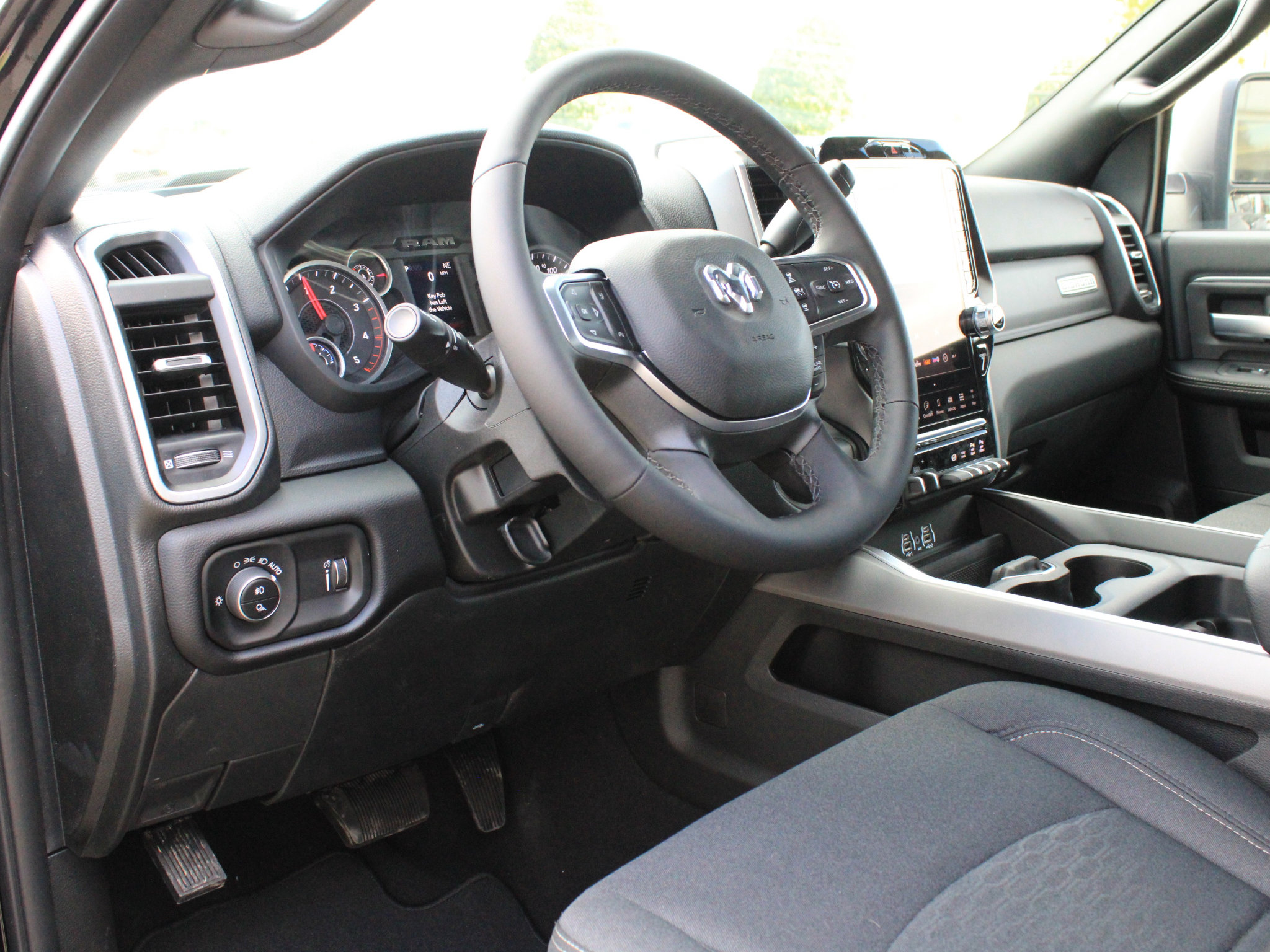 New 2027 RAM 3500 Big Horn AWD/4WD image 12
